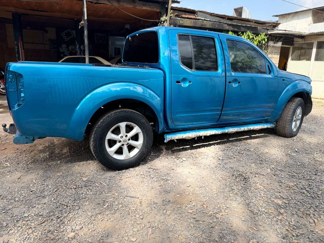 Signs of failing clear coat on a car